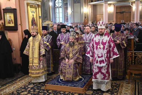 Литургија у Покровском манастиру у Москви (04.04.2021)