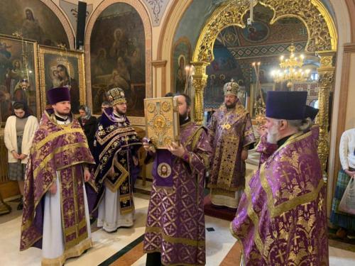 Литургија на Велики четвртак (16.04.2020)