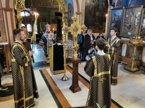 Читање дванаест Јеванђеља о страдању Спаситеља (29.04.2021)