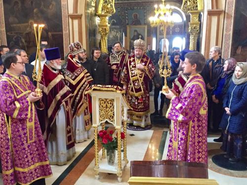 Литургија на Крстопоклону недељу (11.03.2018)