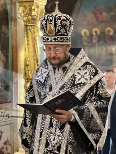 photo 2023-04-14 21-03-37